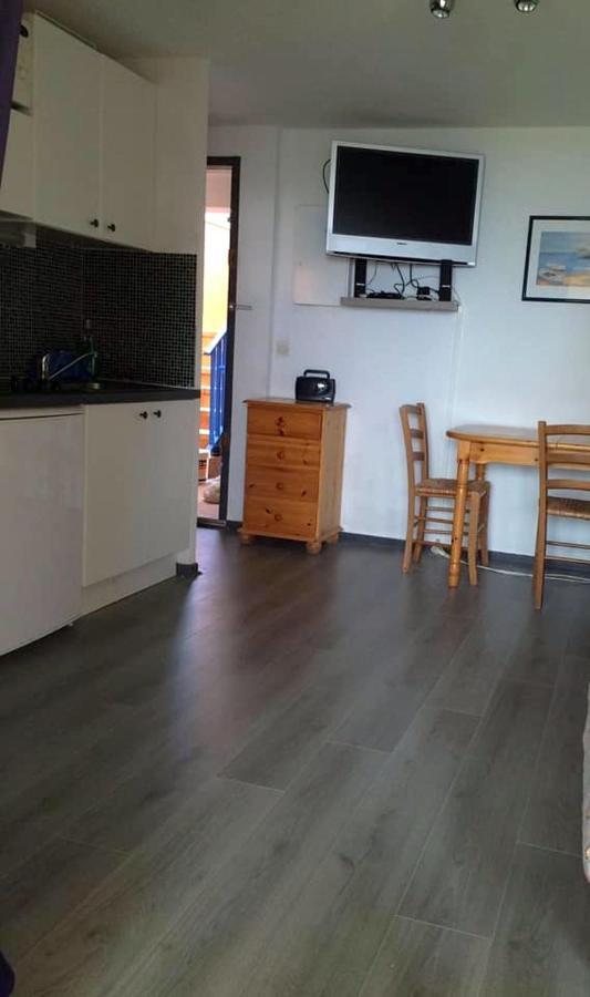 Cap De Mer - Vue Sur Mer - Une Chambre - Une Terrasse - Acces Direct Plage - Commerces A Proximites Ле-Баркарес Екстер'єр фото