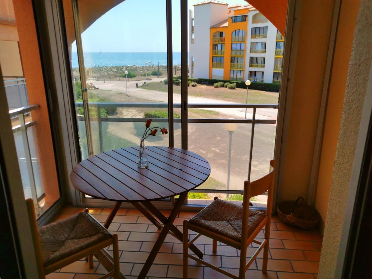 Cap De Mer - Vue Sur Mer - Une Chambre - Une Terrasse - Acces Direct Plage - Commerces A Proximites Ле-Баркарес Екстер'єр фото